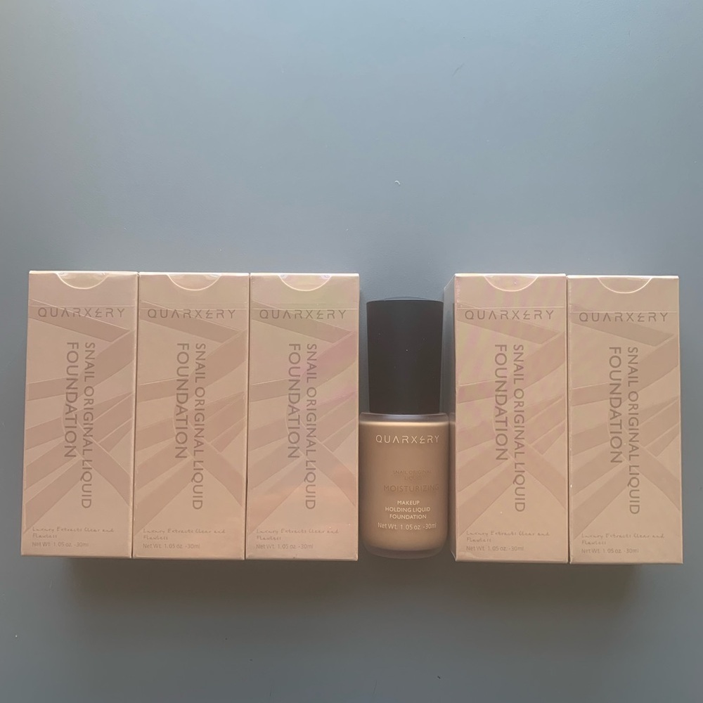 5 x Snail Liquid Moisturizing Holding Foundation Walnut 201MD NWT